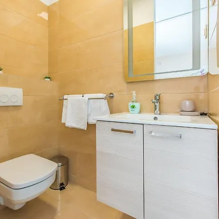 Mandalina * Šibenik